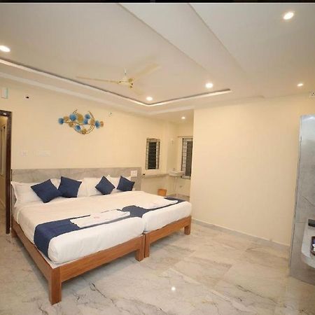 Sri Ganesh Residency Hotell Tirupati Eksteriør bilde