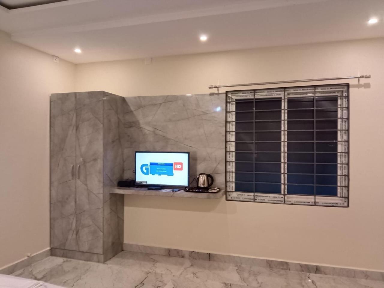 Sri Ganesh Residency Hotell Tirupati Eksteriør bilde
