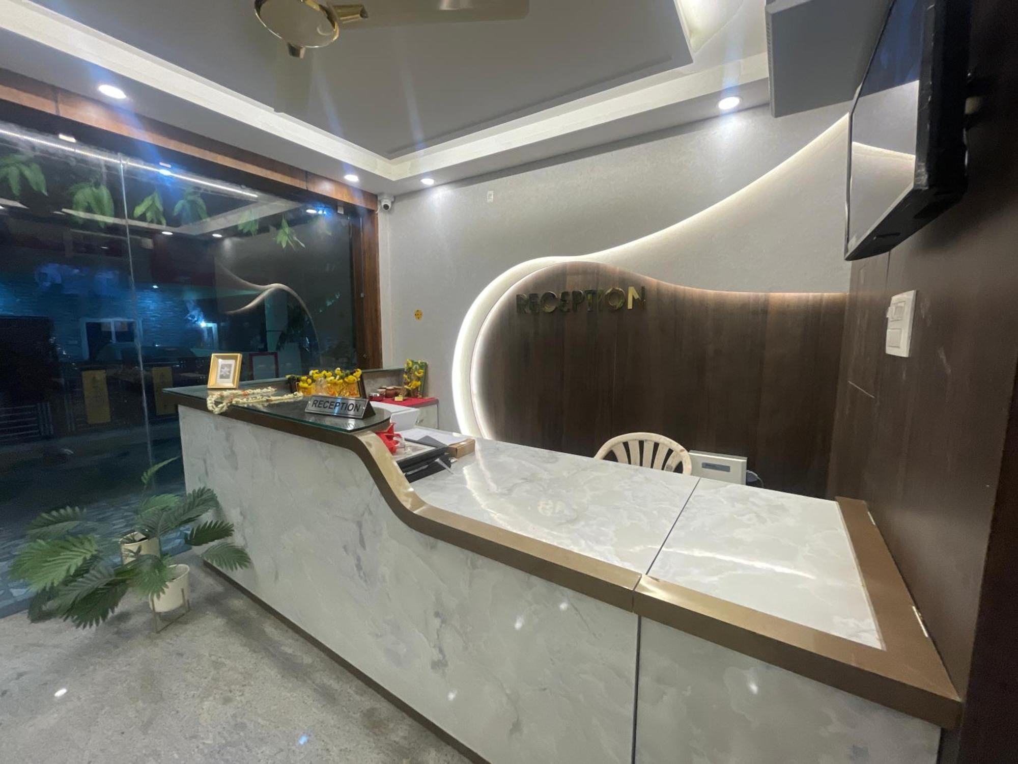 Sri Ganesh Residency Hotell Tirupati Eksteriør bilde