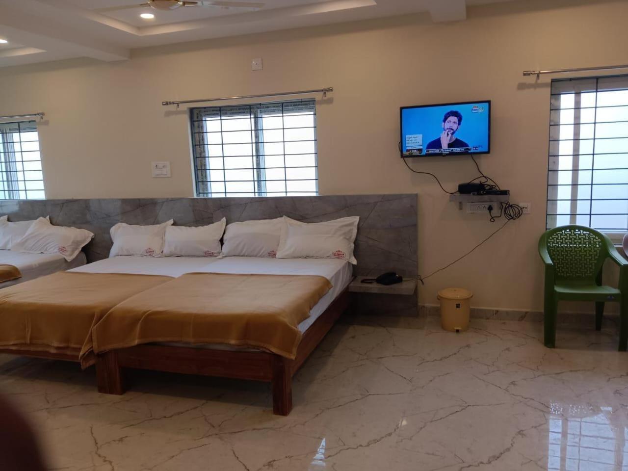 Sri Ganesh Residency Hotell Tirupati Eksteriør bilde